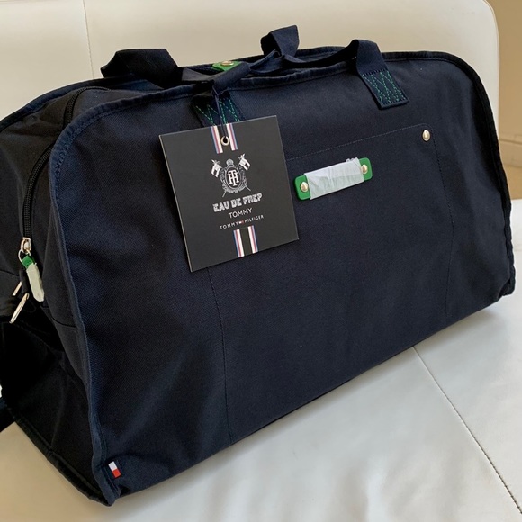 Tommy Hilfiger Travel Bag - Picture 1 of 9